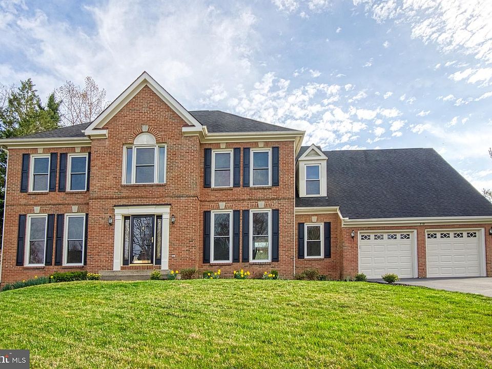 1st image of 719 Old Hunt Way