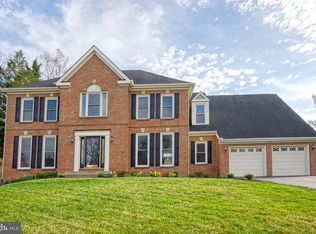 719 Old Hunt Way, Herndon, VA 20170