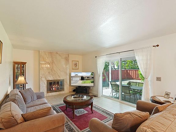 3rd image of 2709 Chapel Ct