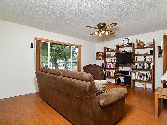 5th image of 3917 Ashgrove Way