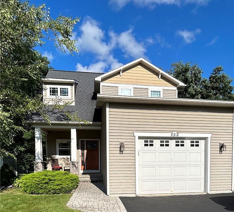 1st image of 123 Festa Fairway Ln