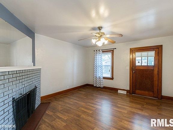 3rd image of 451 16th Ave