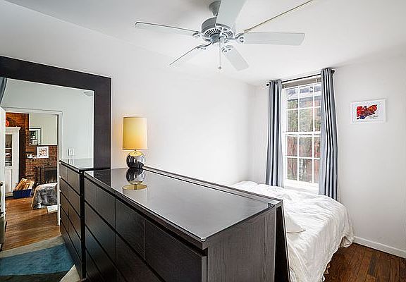 5th image of 441 W 22nd St APT 2A
