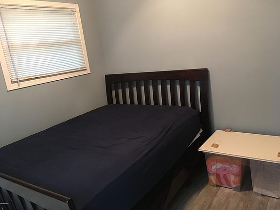 5th image of 15739 Lakeview Dr