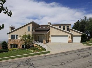 2329 S Signal Point Cir, Salt Lake City, UT 84109
