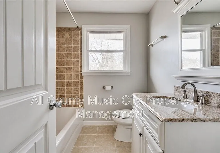 209 Rhine Dr — Photo 13