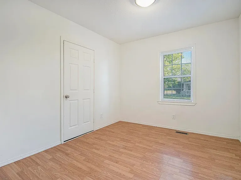 1630 S William St #1 — Photo 6