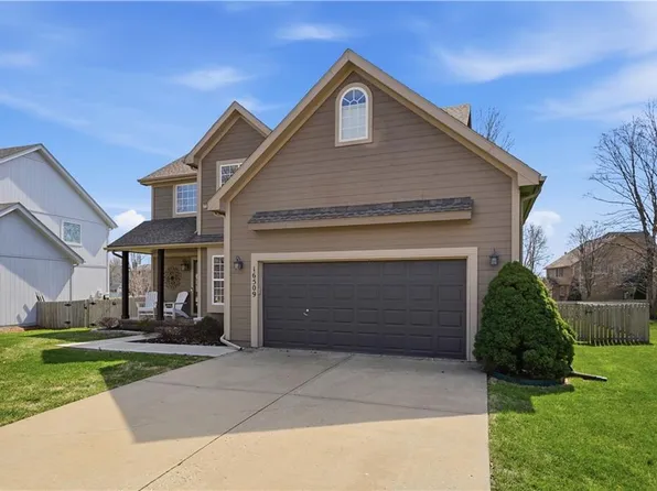 16509 W 156th St, Olathe, KS 66062