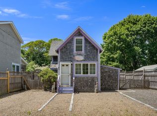 15 2nd Ave, Oak Bluffs, MA 02557