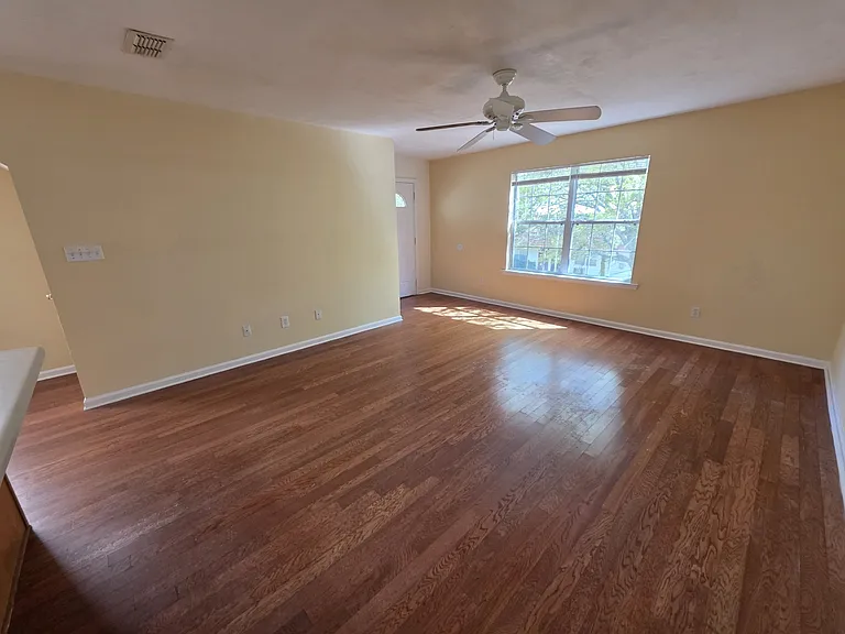 306 S Lipona Rd #5 — Photo 4