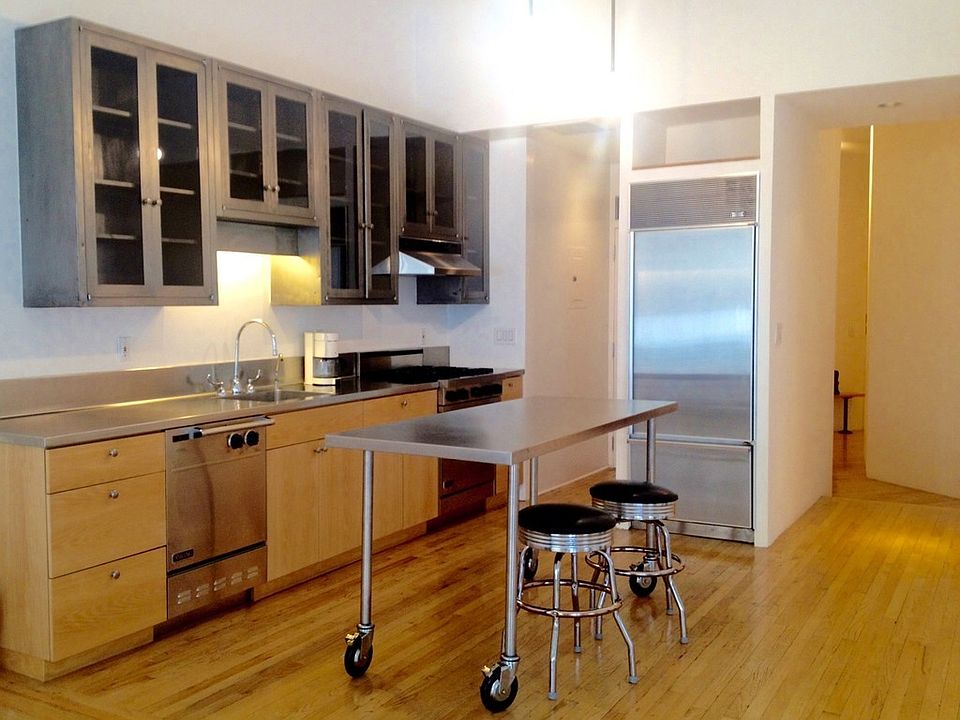 2nd image of 1200 Broadway APT 3B