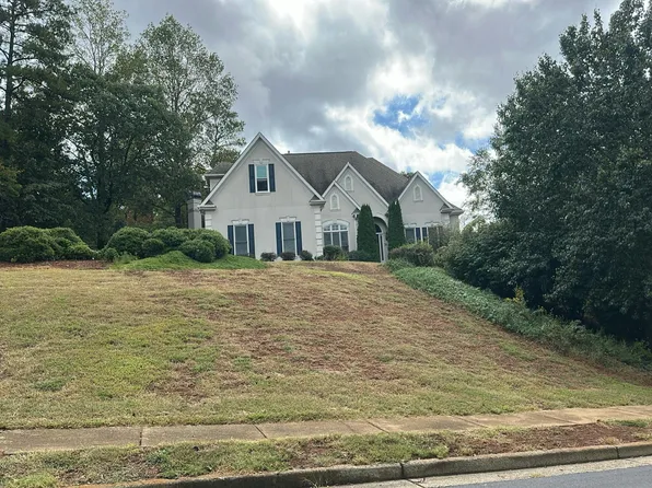 527 Schofield Dr, Powder Springs, GA 30127