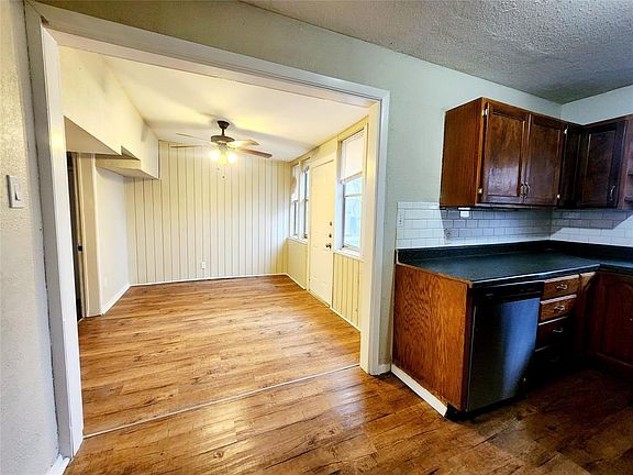 5th image of 739 S Andrews Ave #739