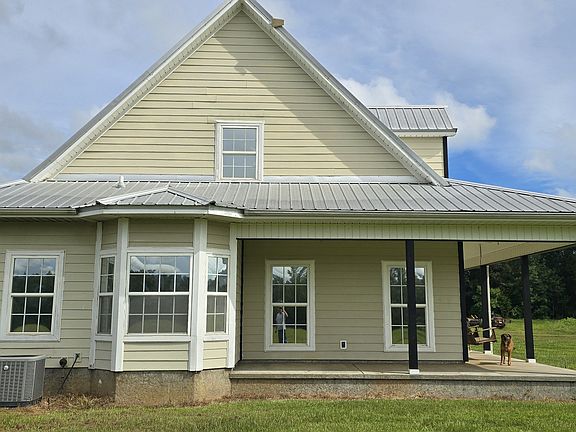 2nd image of 2635 Leland Rd