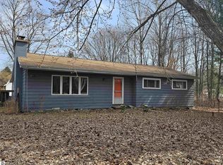 8989 Ora Lake Rd, Hale, MI 48739