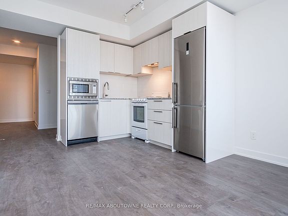 3rd image of 501 Yonge St #3001