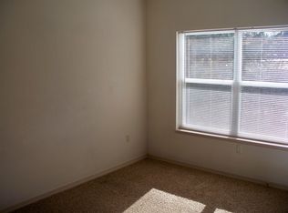 114 Oxford Dr APT 4, Branson, MO 65616