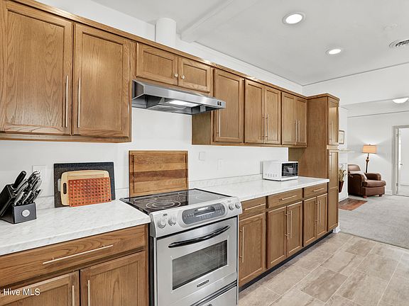4th image of 118 Queens Road