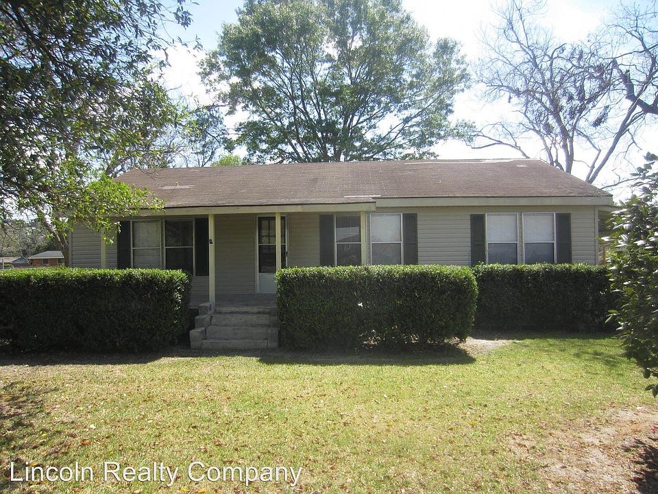 1st image of 4923 Oakdale Dr