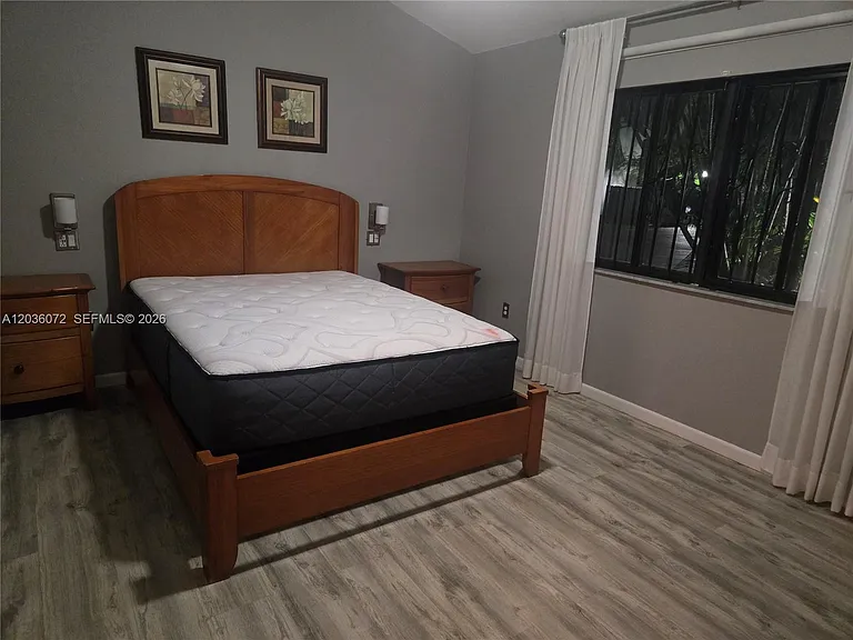 590 NE 199th Ter #2Y — Photo 7