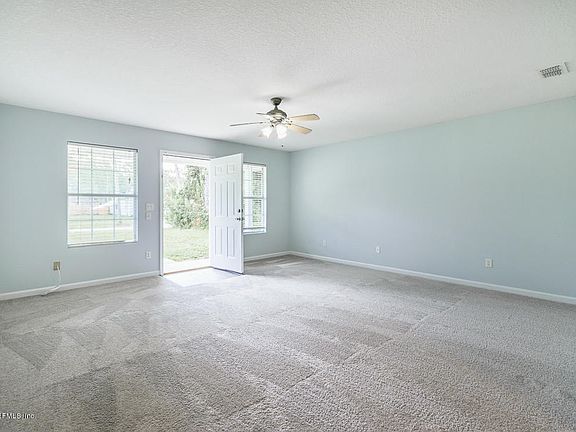 4th image of 4736 Marguerite St
