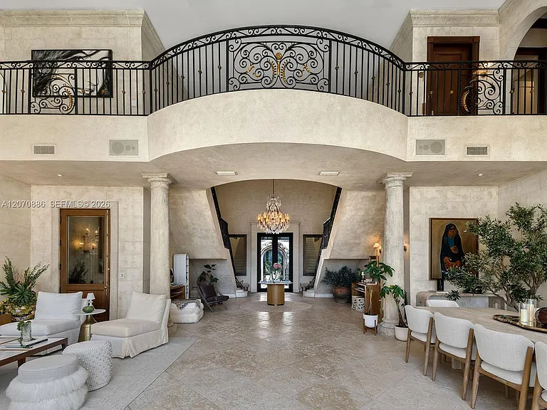 4 Palm Ave — Photo 12