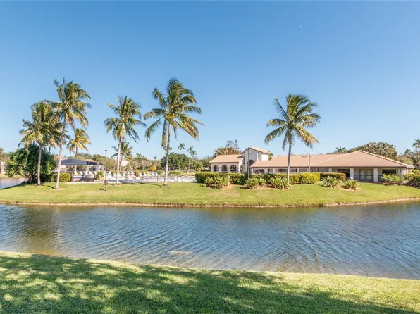 10631 NW 14 Street #218, Plantation, FL 33322