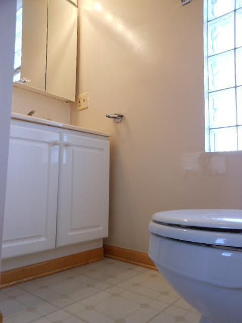 2nd image of 1620 W 21st St APT 2