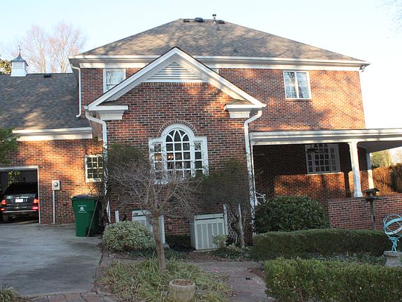 covered rear porch