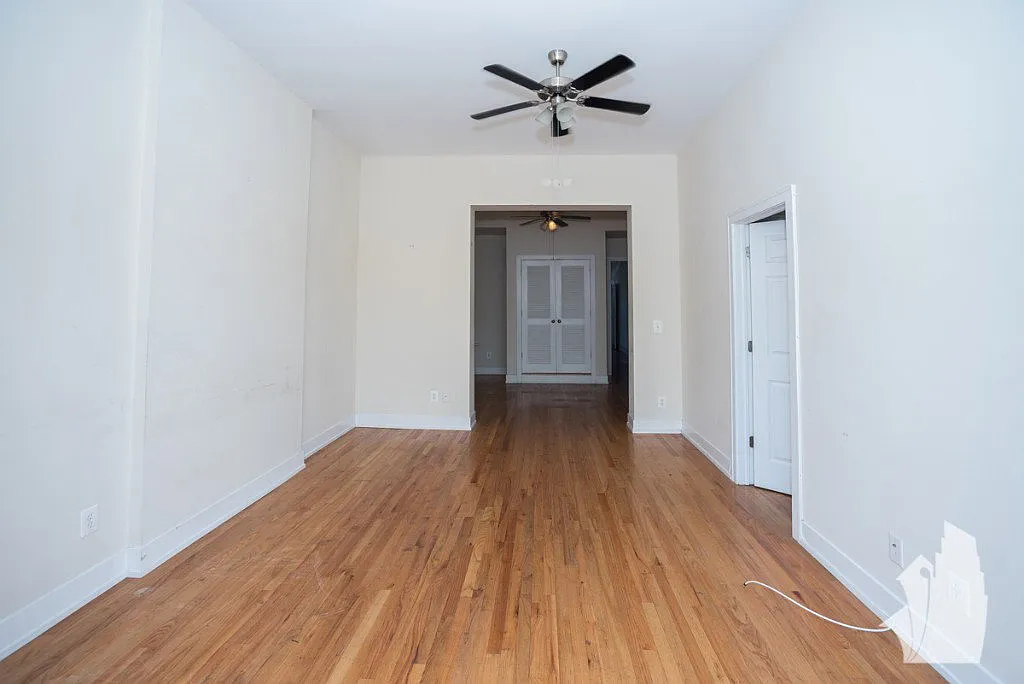 3 bed, 2.5 bath, $5,550 — Photo 2