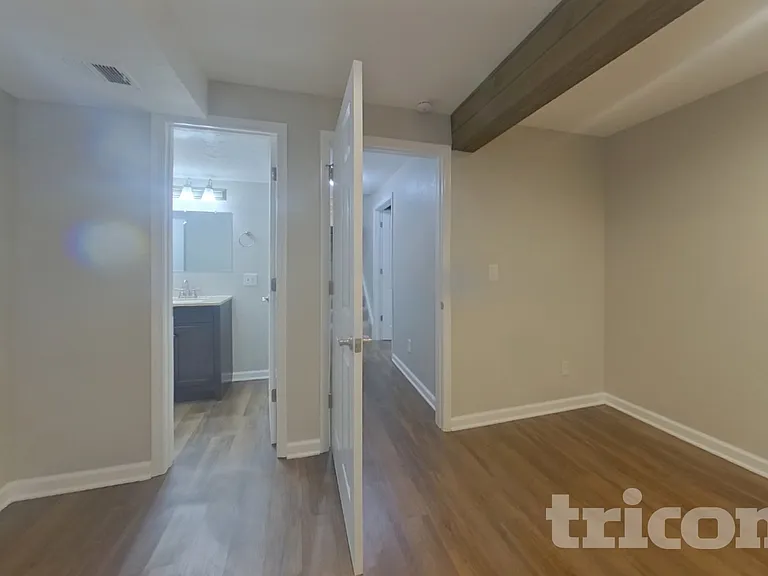 1404 S Montebello St — Photo 13