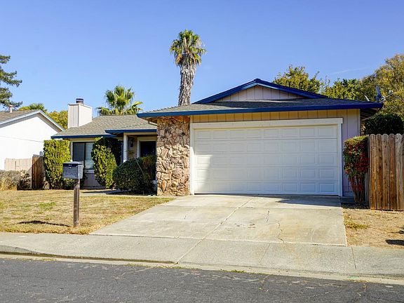 3rd image of 805 Bobolink Court
