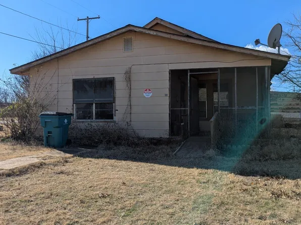 100 W Washington Ave, Electra, TX 76360