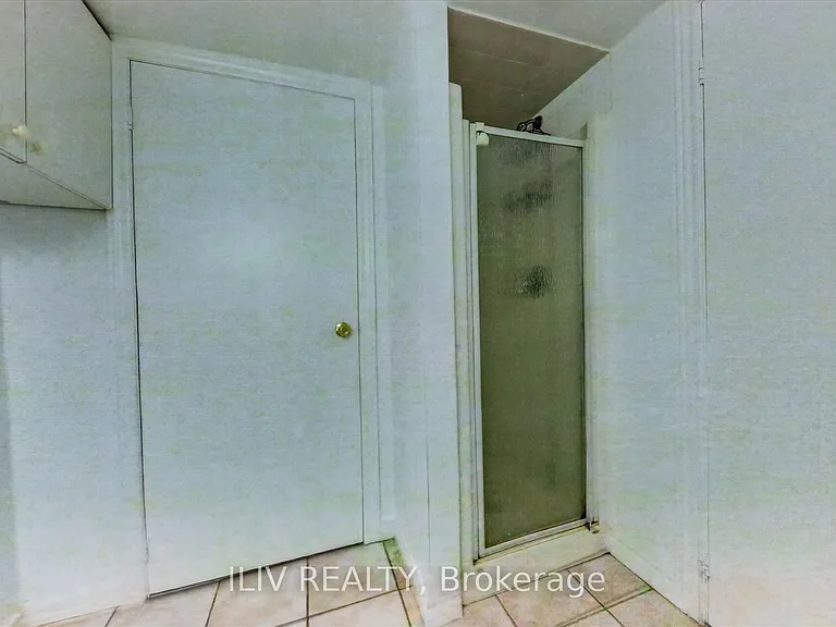 11 Leeswood Cres #BASEMENT — Photo 11