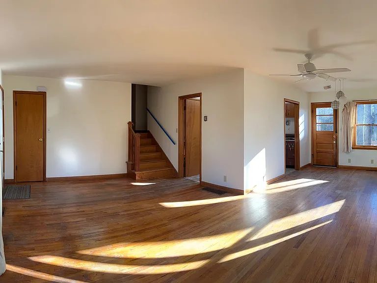 1119 S Longwood Dr — Photo 2