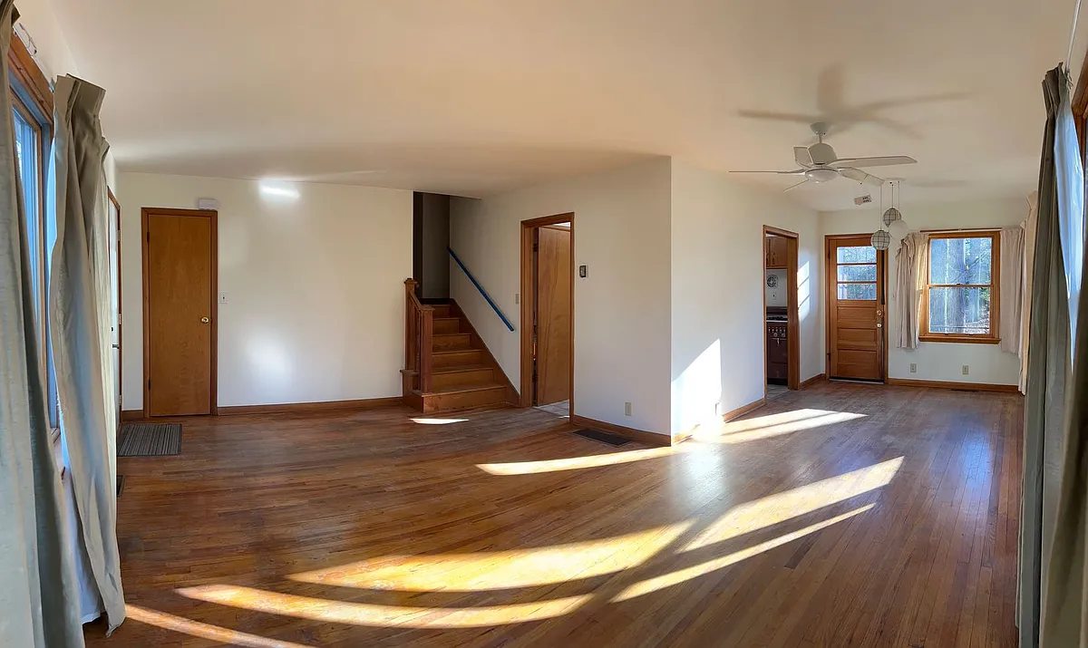Building Photo - 1119 S Longwood Dr
