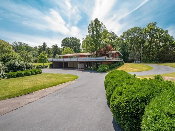 29 Trent Dr, Saint Louis, MO 63124