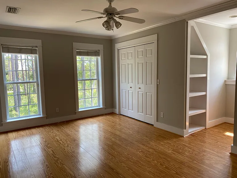 Upstairs bedroom one.