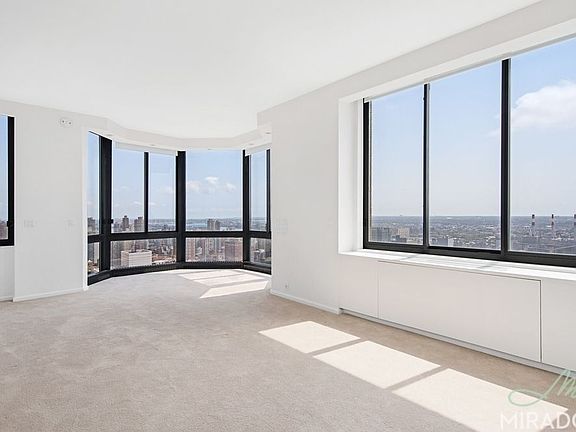 5th image of 200-210 E 65th St #45N