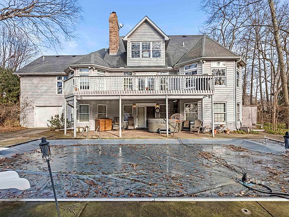 3rd image of 2502 Pebble Beach Dr