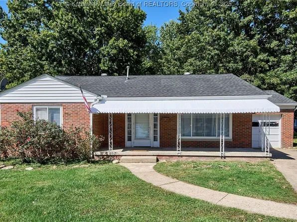 7 Hallison Cir, Milton, WV 25541