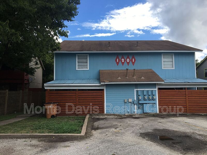 1st image of 1201 Southport Dr APT B