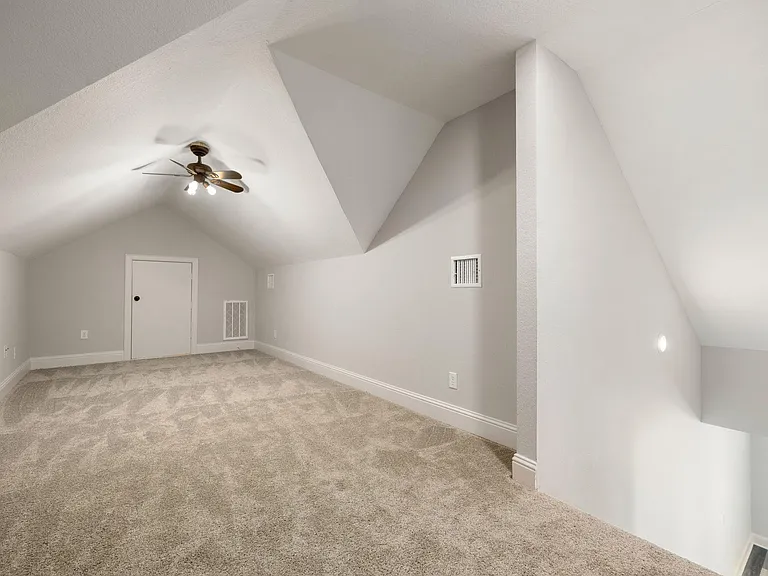5401 Zephyr Ln — Photo 19