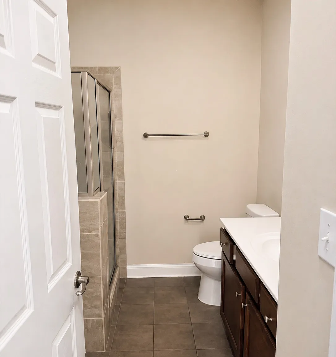 310 Gallery Dr — Photo 4