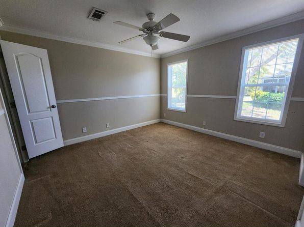 9820 Spyglass Ct #58E, North Fort Myers, FL 33903