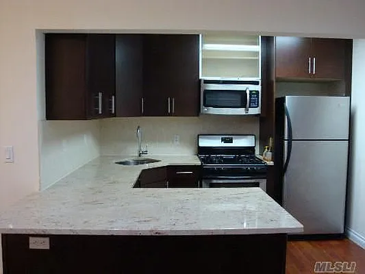 Sold by AAA Young Shuen Realty Inc. | media 1