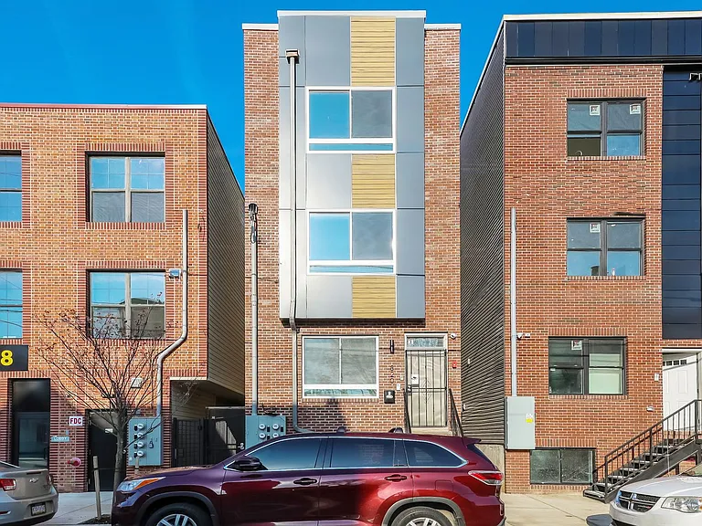 820 N 40th Street — Photo 19