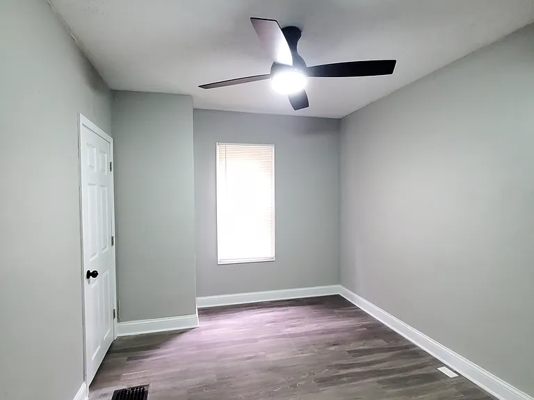 1250 E Livingston Ave #2 — Photo 16