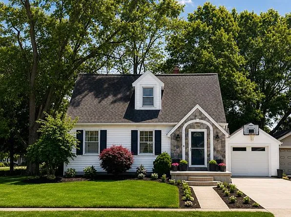 750 E Main St, Versailles, OH 45380