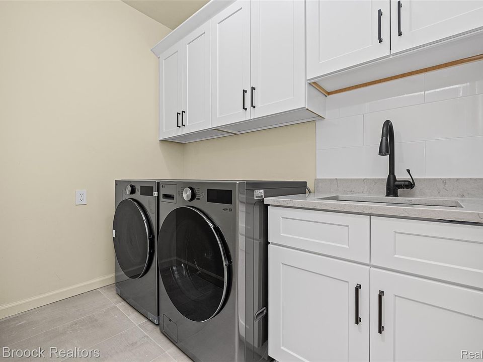 23351 Churches St, photo 28